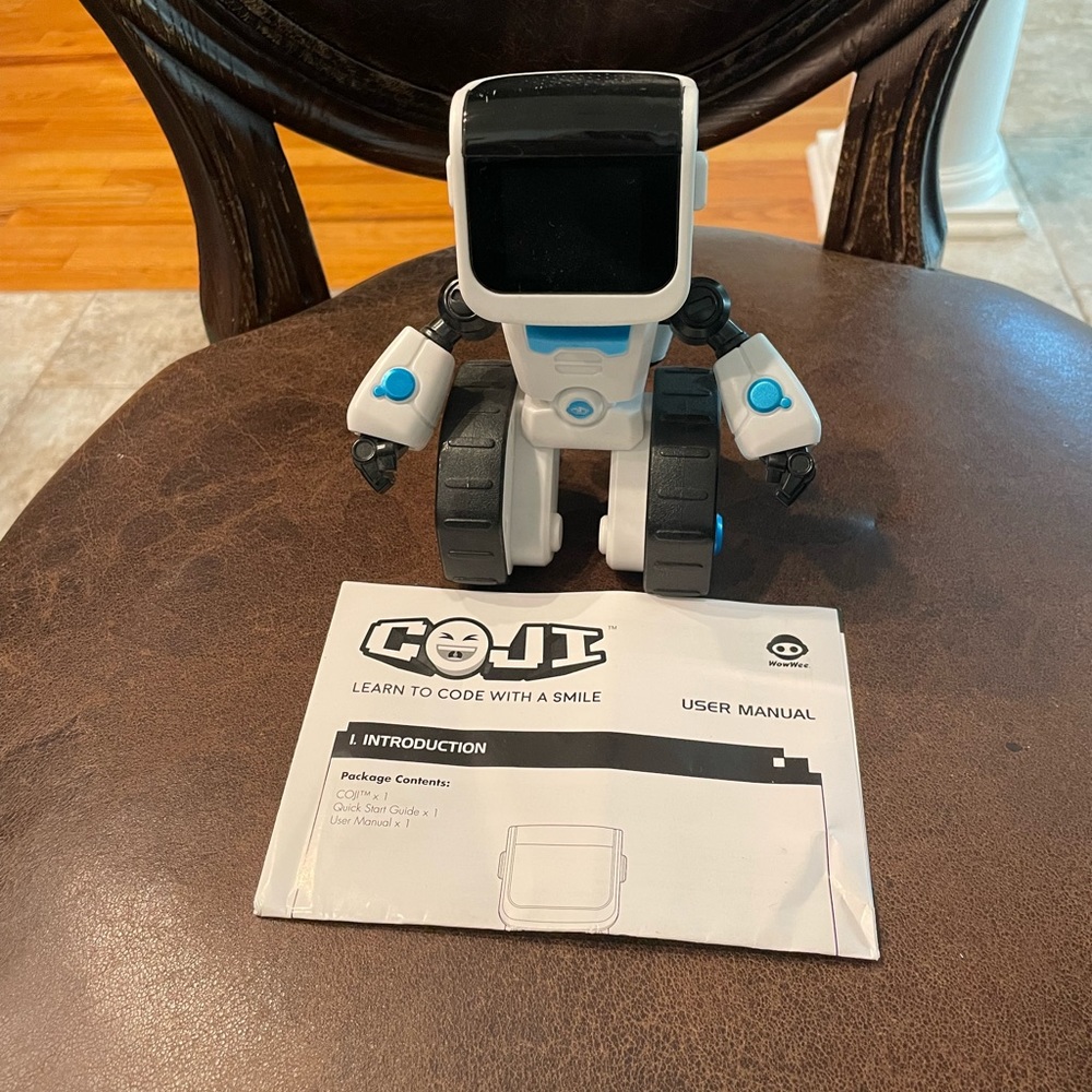 Wowwee Coji coding robot programmable with app